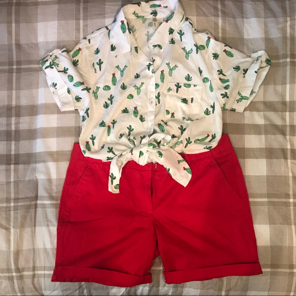 Land’n Sea candy apple red shorts